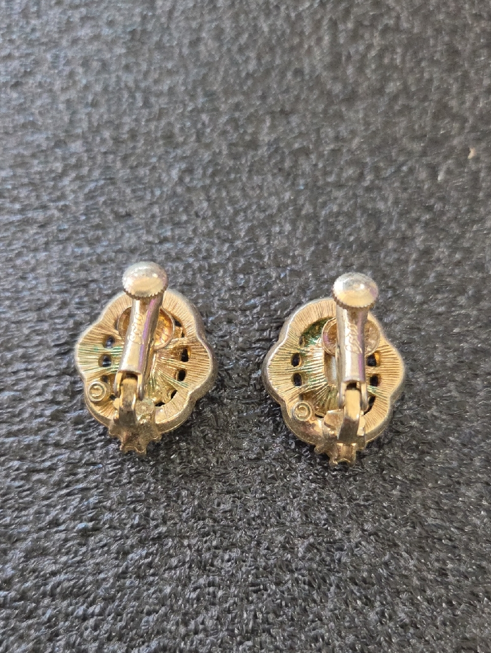 Vintage Coro Aurora Borealis Rhinestone Clip On Earrings 1950s Gold Tone - Picture 3 of 5